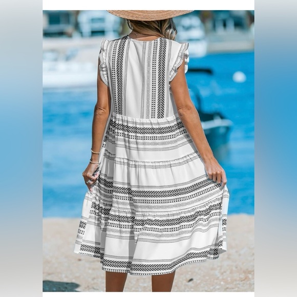 CUPSHE Black and White Summer Dress. NWOT - Picture 4 of 9